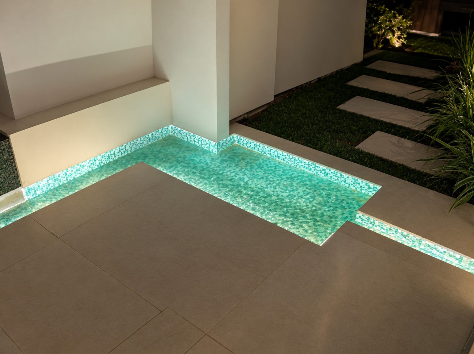 [Untitled modern villa 02] · 6