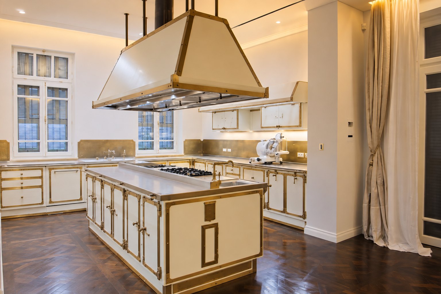 Preservation House on Montefiore Street · 4
